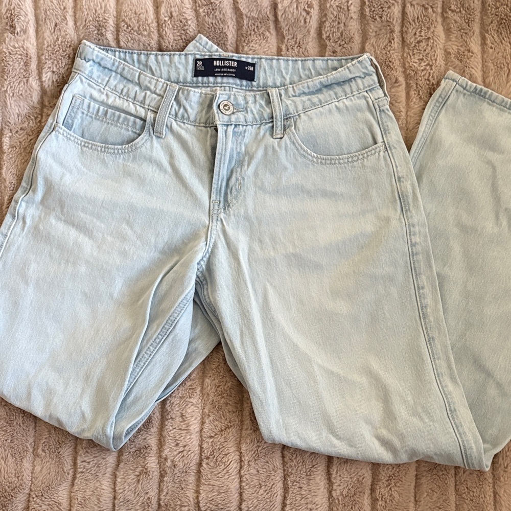 Hollister Women's Low Rise Straight Leg Jeans in Light Blue